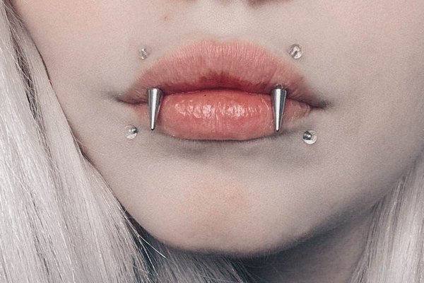 Piercing en los labios Tipos Tiempo de cicatrización VeAn Tattoo