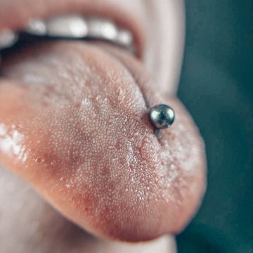Piercing en la lengua