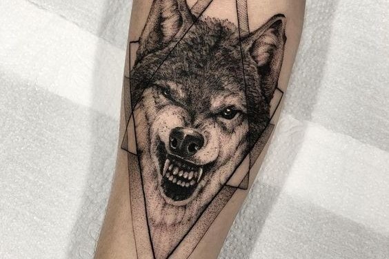 tatuaje lobo