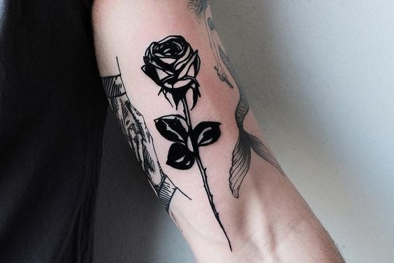 tatuaje rosa