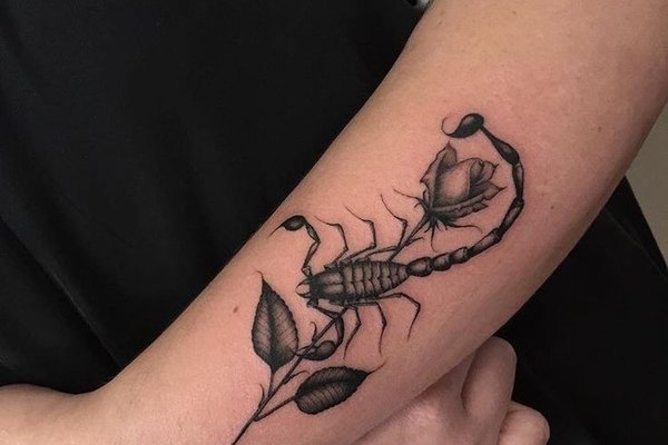 tatuaje de escorpio