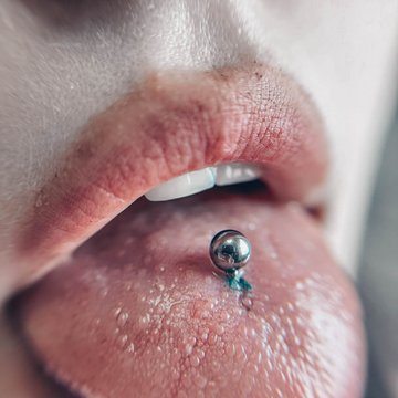 Piercing en la lengua