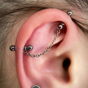 Piercings industriales