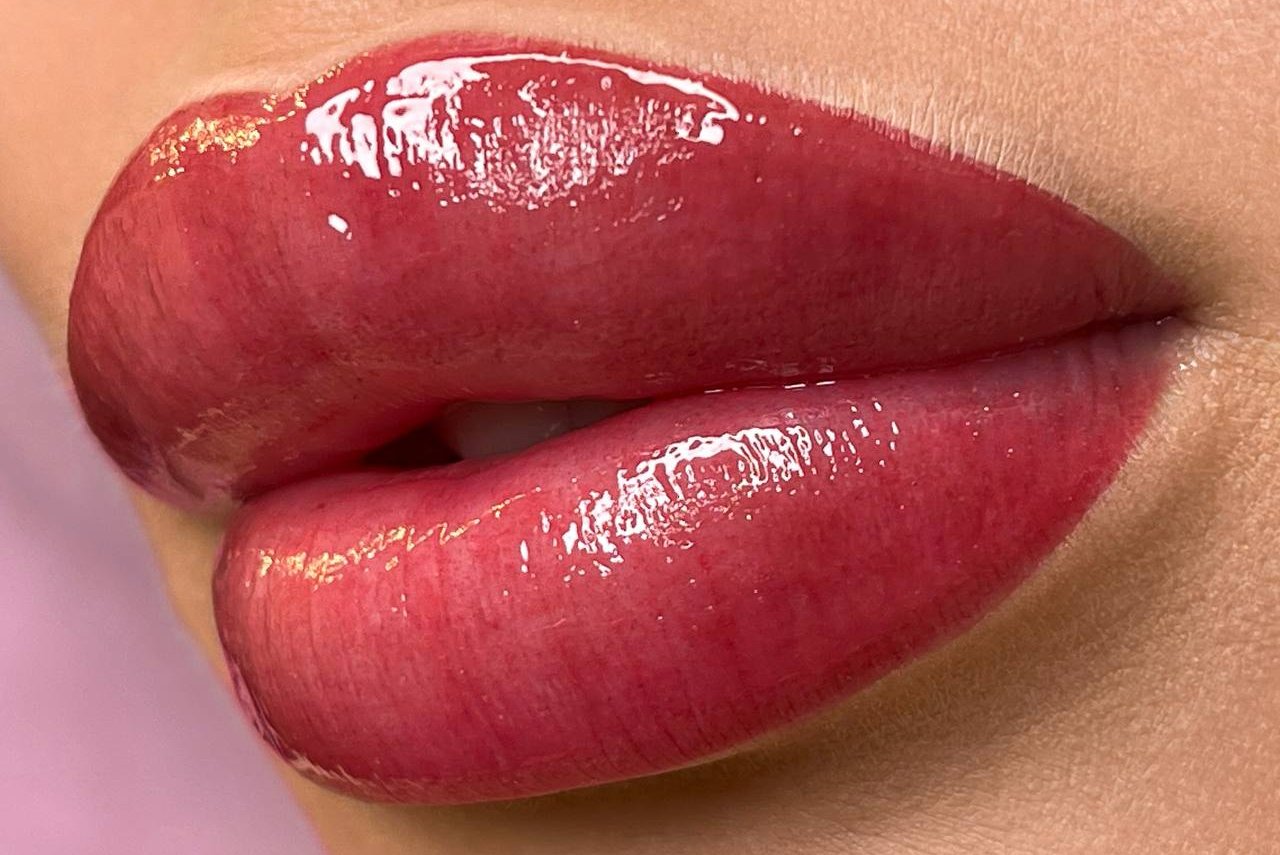 Labios tatuados