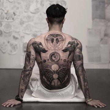 Tatuajes hombres en la espalda