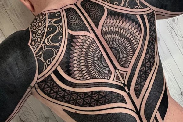 Tatuaje de espalda para hombres
