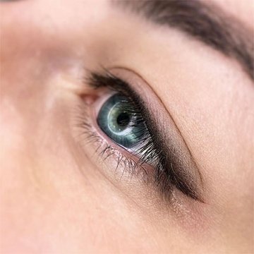 Tatuar linea ojos