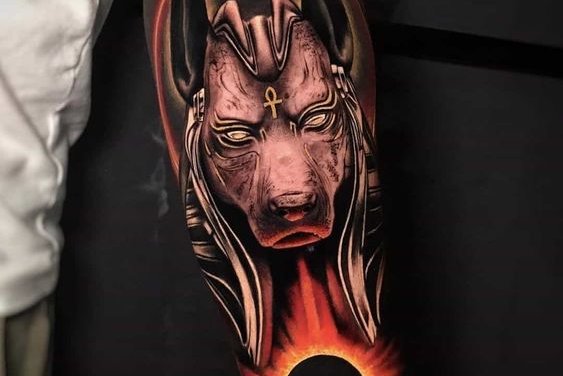 tatuaje anubis
