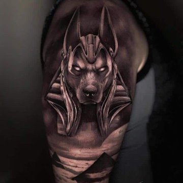 tatuaje anubis