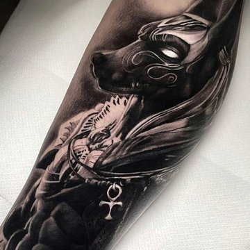 tatuaje anubis