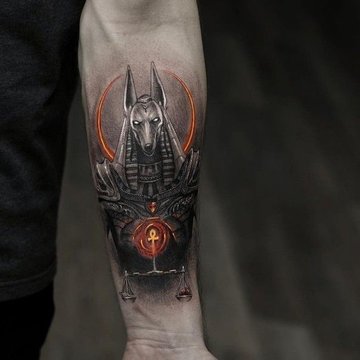 tatuaje anubis