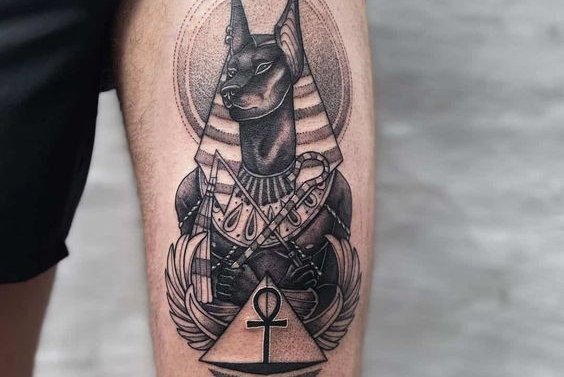 tatuaje anubis