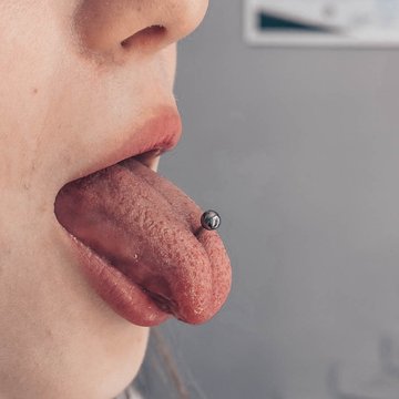 Piercing en la lengua