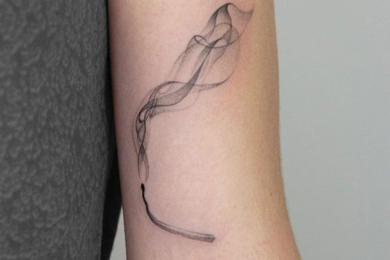 tatuaje humo