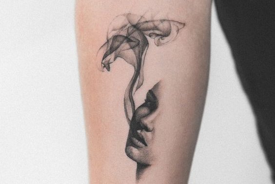 tatuaje humo