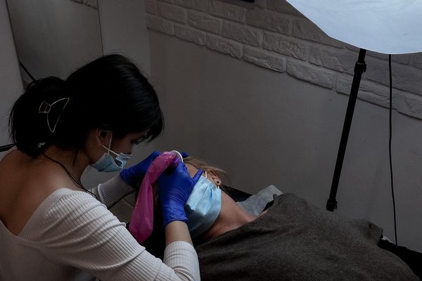 Curso de maquillaje permanente en Granada