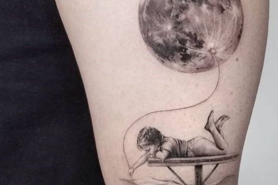 tatuaje luna
