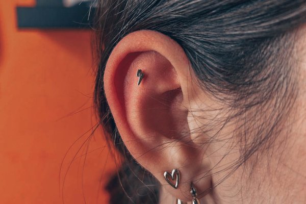 piercing flat