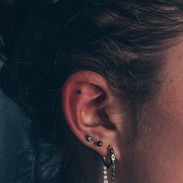 piercing flat