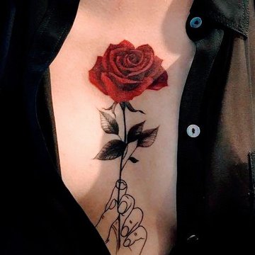 tatuaje rosa