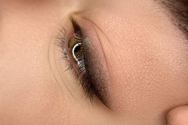 Tatuar linea ojos