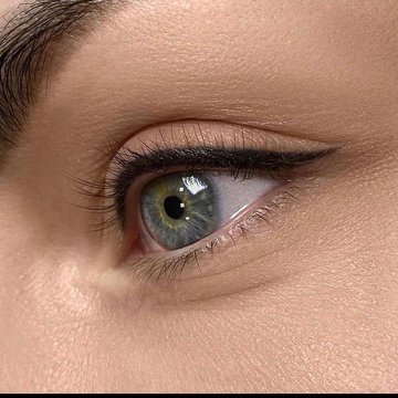 Tatuar linea ojos
